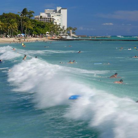 Renovated With City View At Aqua Palms Waikiki Хонолулу Екстериор снимка