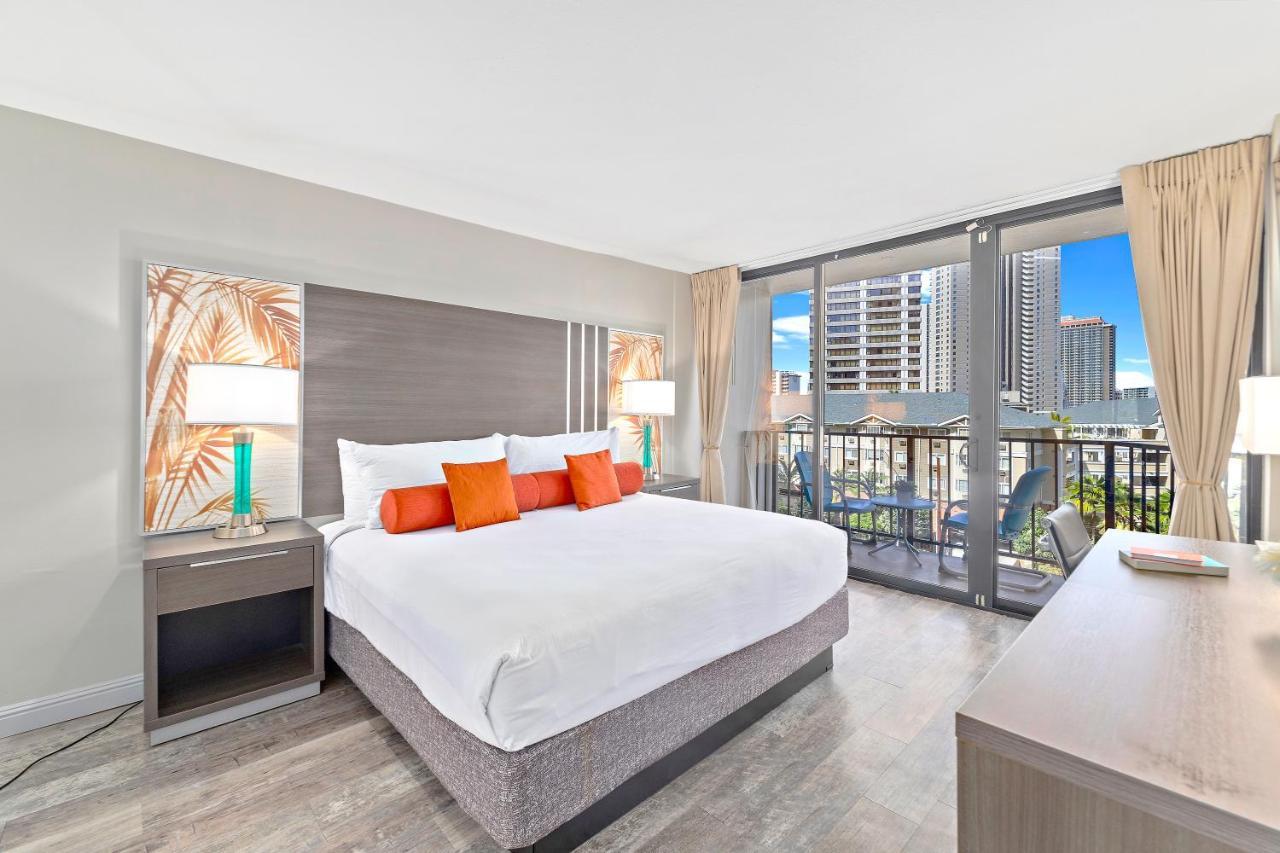 Renovated With City View At Aqua Palms Waikiki Хонолулу Екстериор снимка