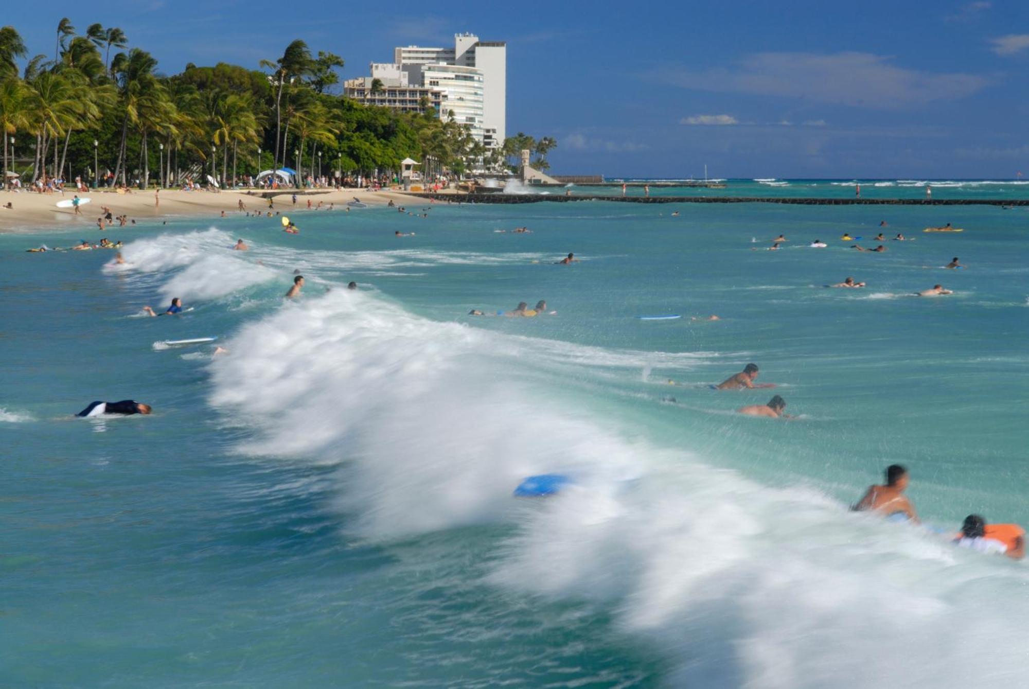 Renovated With City View At Aqua Palms Waikiki Хонолулу Екстериор снимка