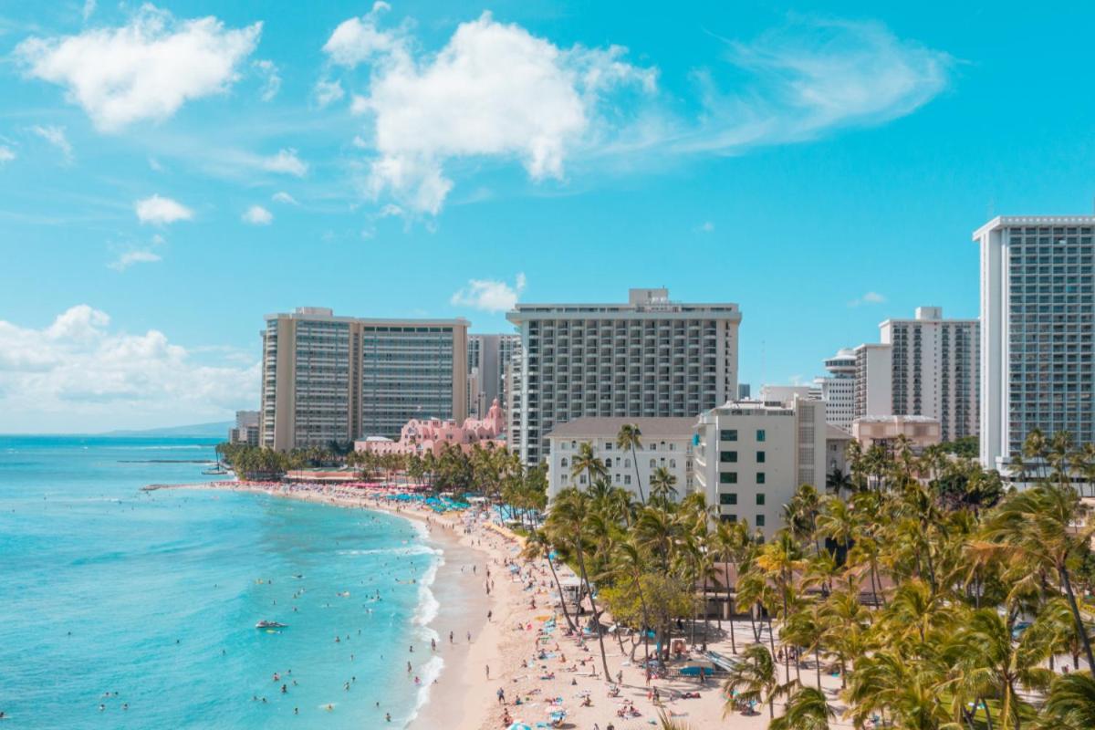 Renovated With City View At Aqua Palms Waikiki Хонолулу Екстериор снимка